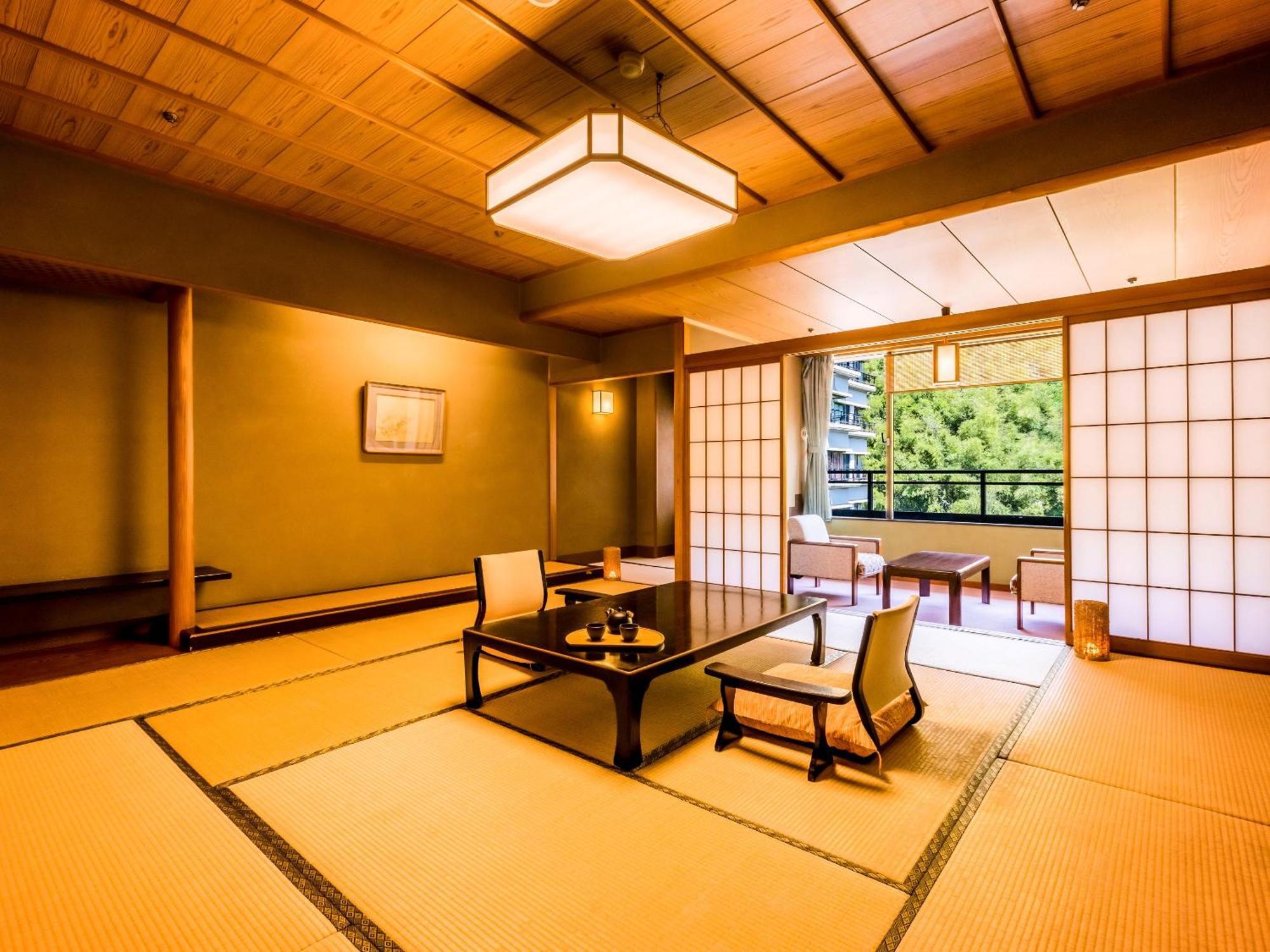 Ooedo Onsen Monogatari Premium Saiki Bekkan Misasa المظهر الخارجي الصورة