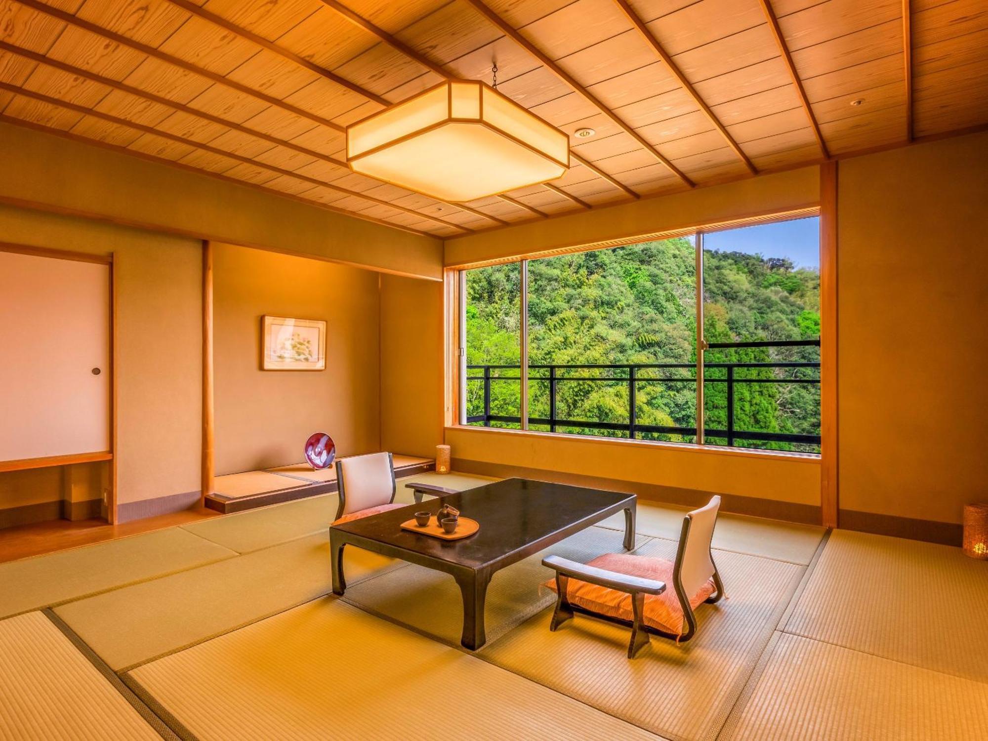 Ooedo Onsen Monogatari Premium Saiki Bekkan Misasa المظهر الخارجي الصورة