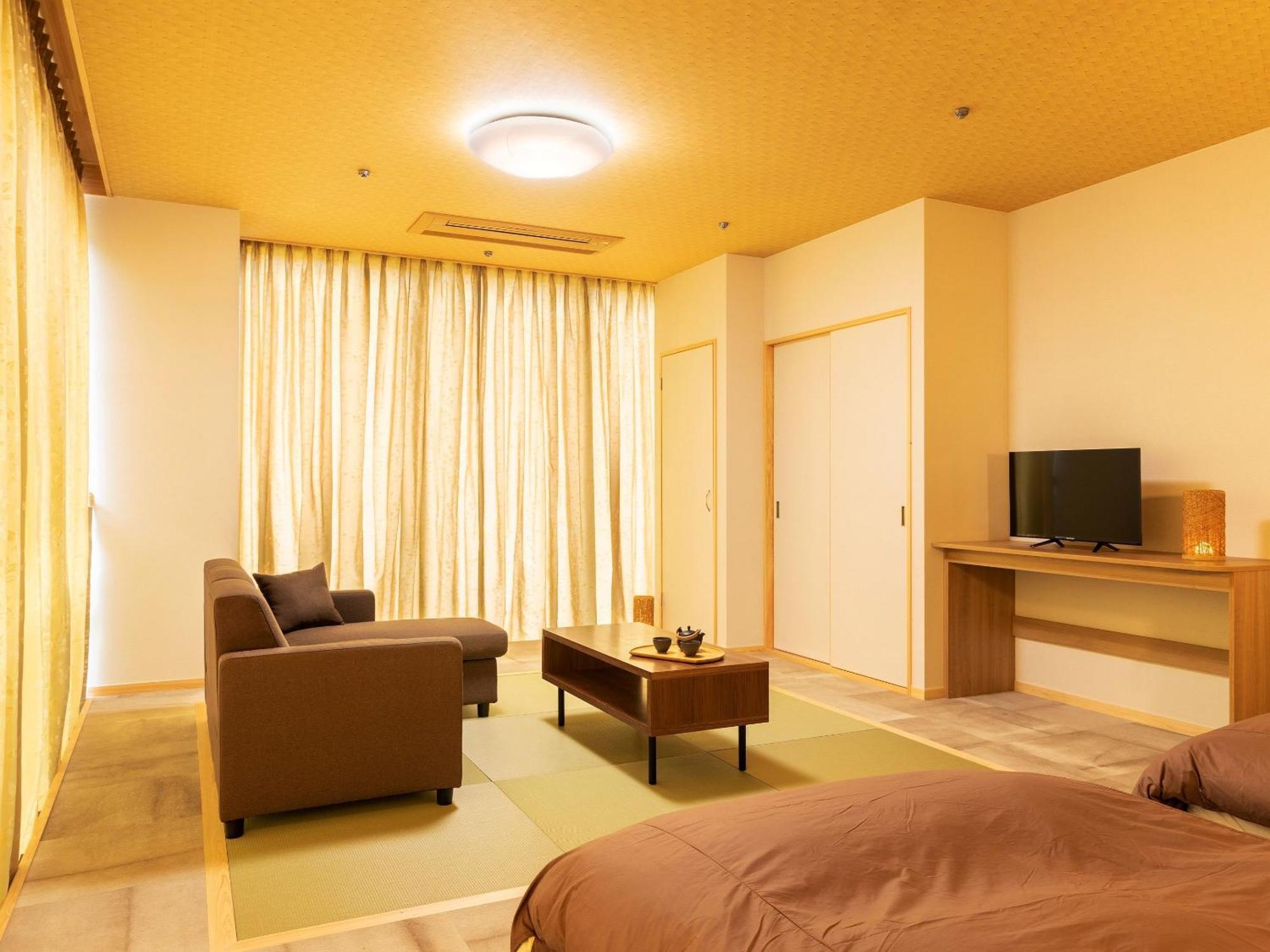Ooedo Onsen Monogatari Premium Saiki Bekkan Misasa الغرفة الصورة