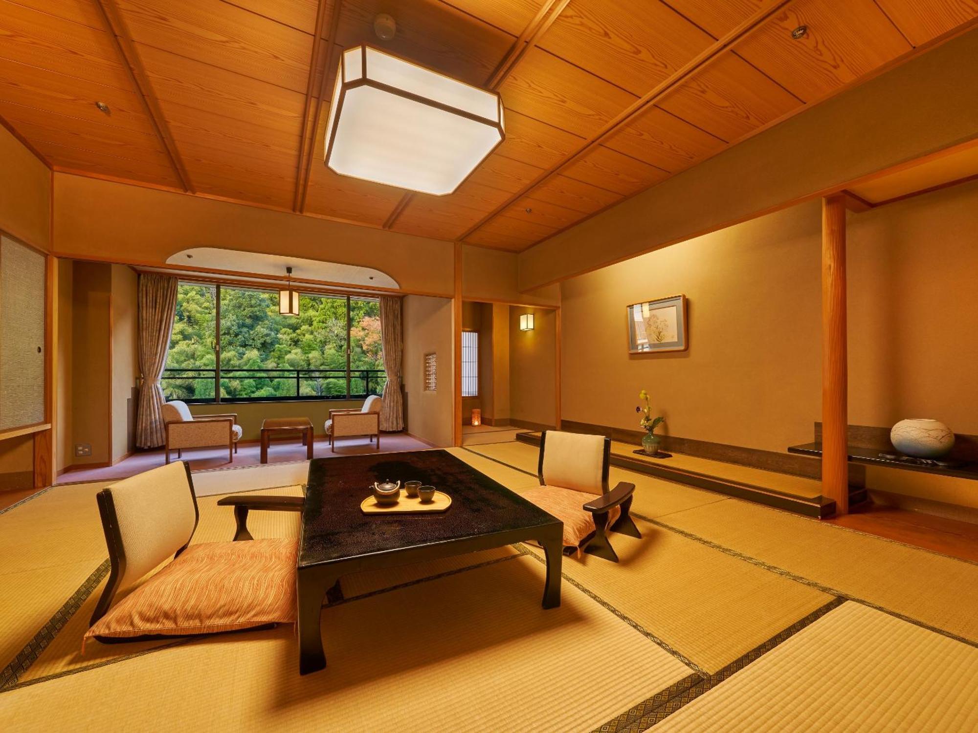 Ooedo Onsen Monogatari Premium Saiki Bekkan Misasa الغرفة الصورة